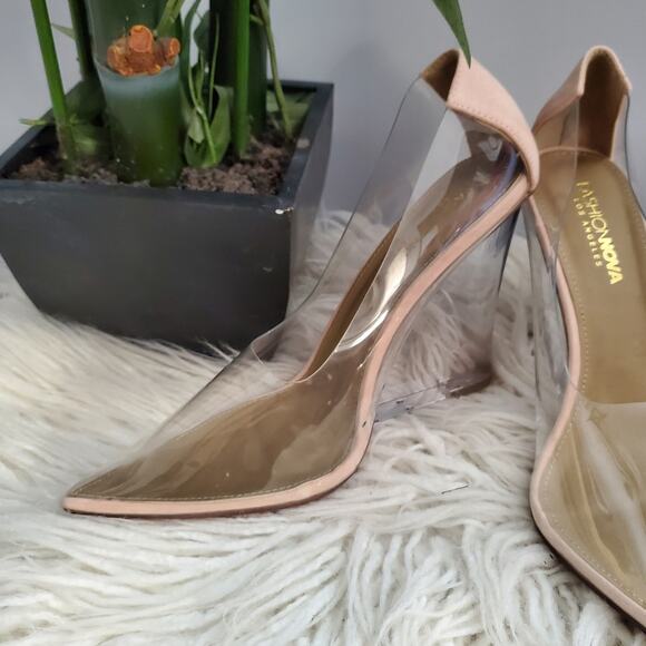 Fashion Nova Clear Tan Pointed Toe Wedge Heels 10 - Picture 3 of 11